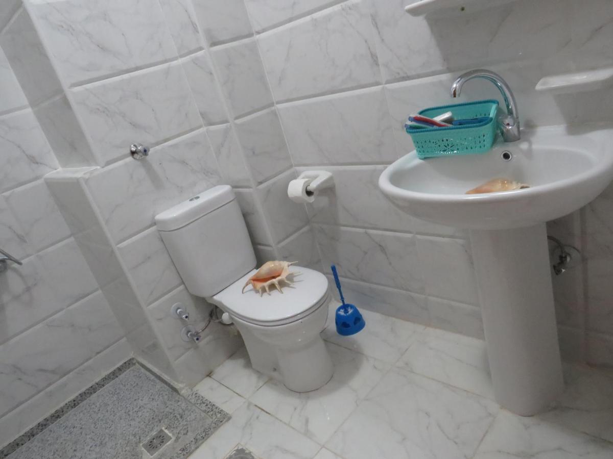 Apartment Taranto Near The Sea Redsealine 후르가다 외부 사진