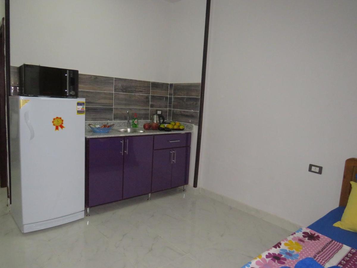 Apartment Taranto Near The Sea Redsealine 후르가다 외부 사진